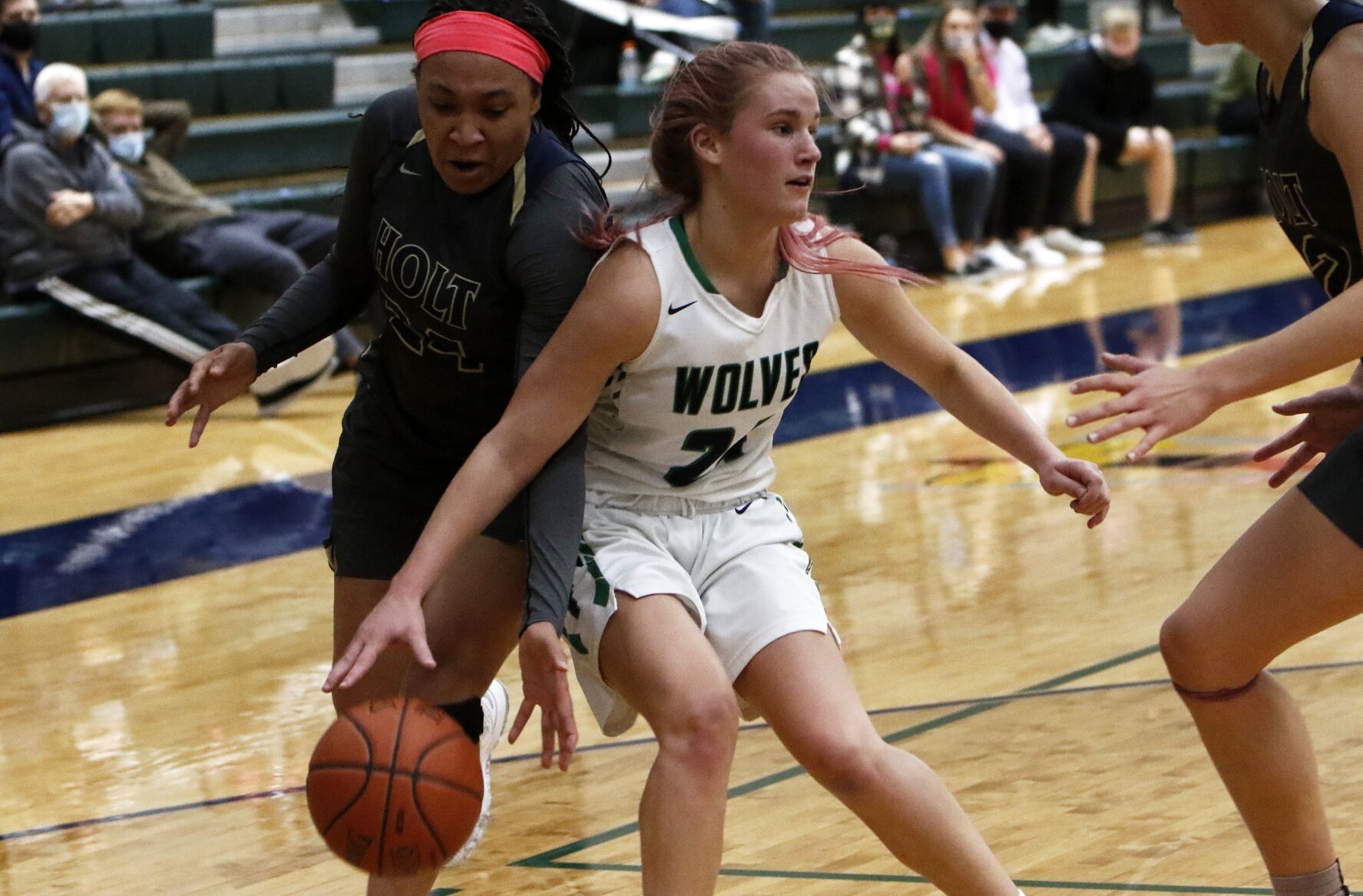 Holt 47, Timberland 46